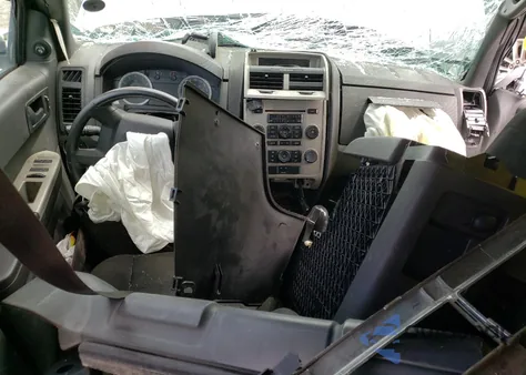 2010 Ford Escape Xlt из США, поврежденный, VIN 1FMCU0D74AKA29043